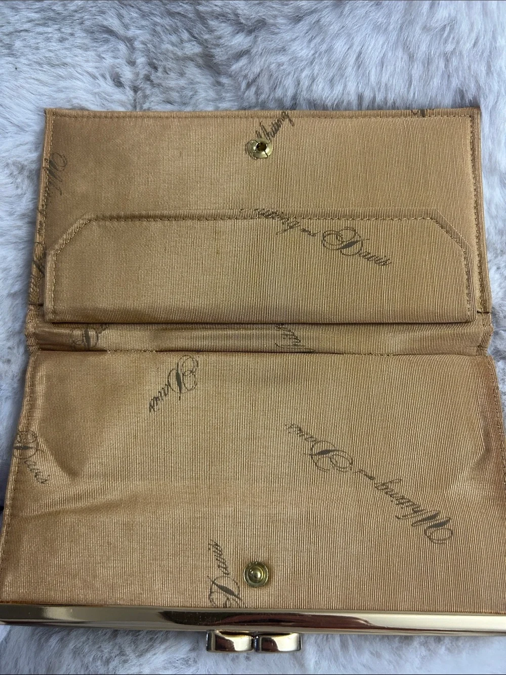 Whiting and Davis Vintage 1970’s gold mesh organizer clutch wallet